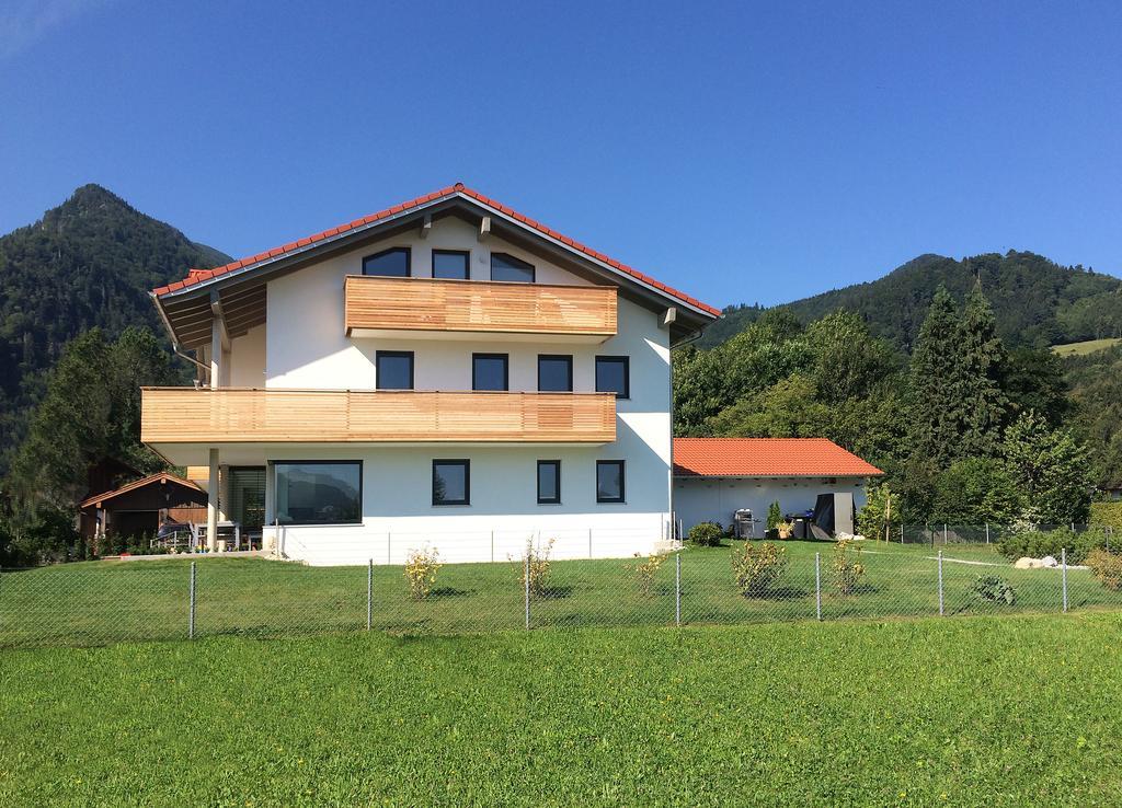 5-Sterne Active Ferienwohnung Chiemgau Marquartstein Habitación foto